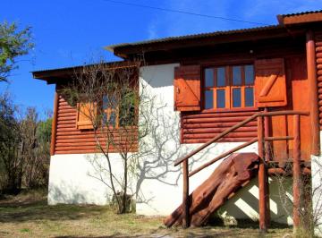 Casa · 4 Ambientes · Casa en Valle Hermoso