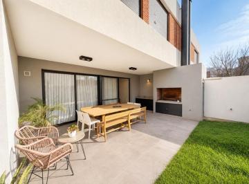 Casa · 170m² · 4 Ambientes · 2 Cocheras · Alquiler Duplex Amoblado Green Ville 2 de 3 Dorm.