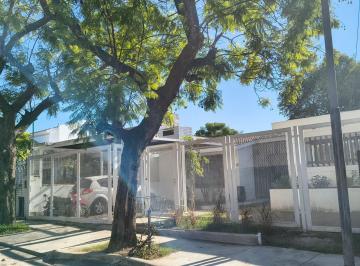 Foto · Venta Casa con Pileta a m del Parque de Las Naciones