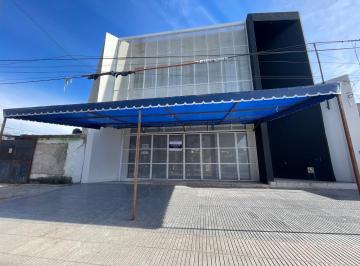 Local comercial · 185m² · Local en Alquiler! a m Bv Los Granaderos (Fte Ferniplast!)