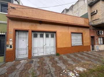 Casa de 4 ambientes, Lanús · Apta Credito! Casa a Refaccionar!