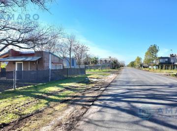 Casa · 40m² · 1 Ambiente · 1 Cochera · ·venta · Terreno · Esquina · Comercial · Funes