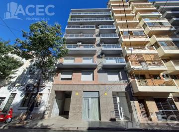 Departamento · 43m² · 2 Ambientes · 1 Cochera · Venta - Departamento - B° Martin