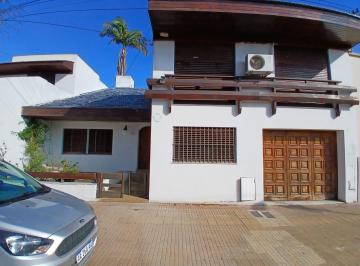 JYB-JYB-2438_2 · Casa 5 Ambientes. | 118 Al 200