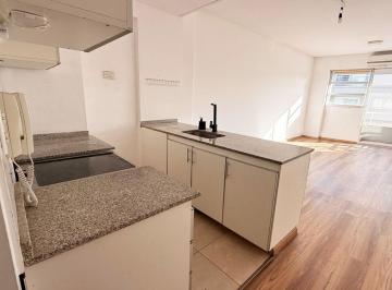 Departamento · 33m² · 1 Ambiente · Mono en Alquiler Balvanera Balcón Frente Sol!