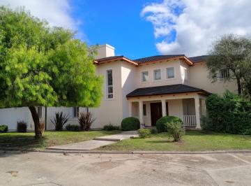 Casa · 500m² · 11 Ambientes · Casa en Venta en B° Los Sueños Valle Escondido