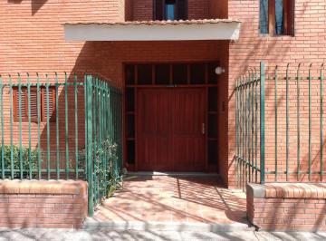 Departamento · 56m² · 3 Ambientes · 1 Cochera · Alquiler Departamento Amoblado Tres Cerritos 2 Dorm.