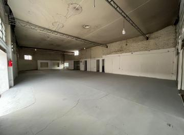 Foto · Galón 400 m² Cubiertos Ubicación Estratégica