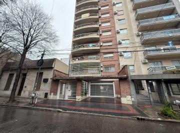 Departamento · 80m² · 3 Ambientes · 1 Cochera · Dpto. 3 Amb. C/ Cochera