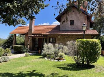 Casa · 202m² · 4 Ambientes · 3 Cocheras · Country Chumamaya Villa de Merlo San Luis Casa Jazmines