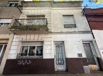 Casa · 150m² · 5 Ambientes · Casa - La Plata