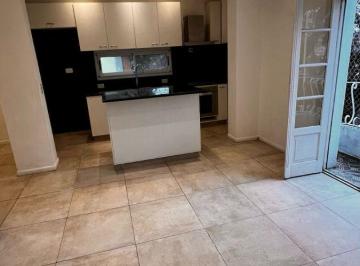 PH de 2 ambientes, Villa Real · PH de 64 m² con 1 Dormitorio en Alquiler en Villa Real