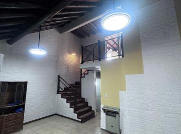Casa de 4 ambientes, Villa Nueva · Dúplex en Venta C/ Cochera en Villa Nueva