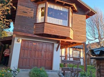 Casa · 720m² · 3 Dormitorios · 1 Cochera · Casa en San Carlos de Bariloche