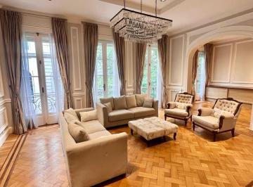Departamento · 255m² · 7 Ambientes · Espectacular Piso en Esquina, en La Zona Mas Exclusiva de Recoleta