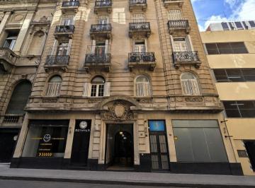 Oficina comercial · 78m² · 3 Ambientes · Importante Oficina en Alquiler Sobre Calle Rivadavia Al 700