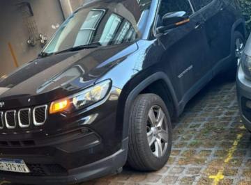 Garage en Alquiler · Cochera Fija Descubierta