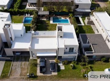 Casa de 1 ambiente, Villa Allende · Casa - 3 Dorm. - La Morada Villa Urbana