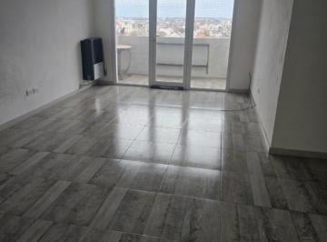 Departamento · 80m² · 4 Ambientes · 1 Cochera · Alq 24 m Departamento 4 Ambientes con Cochera Barrio San Jose