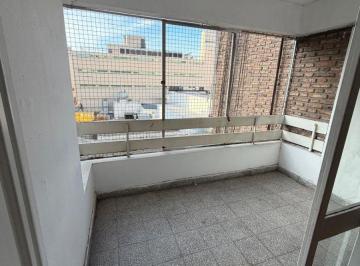 Departamento de 3 ambientes, Rosario · Corrientes 650! en Pleno Centro de La Ciudad Al Frente con Balcón!