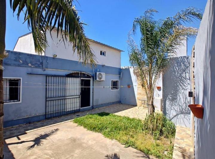 Casa · 160m² · 6 Ambientes · 2 Cocheras