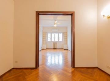 Departamento · 74m² · 3 Ambientes · Oportunidad Unica! 3 Amb con Balcon Piso Alto Luminoso Plaza Vicente Lopez