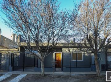Casa · 55m² · 3 Ambientes · 2 Cocheras · Casa en Haedo Sur