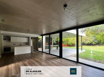 Casa · 148m² · 4 Ambientes · 1 Cochera · Casa en City Bell