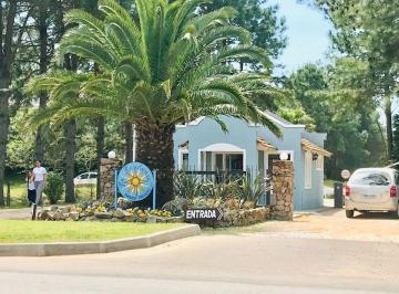 Casa de 4 ambientes, Uruguay · Veneta de Casa Nueva Dentro de Barrio Cerrado en Punta del Este