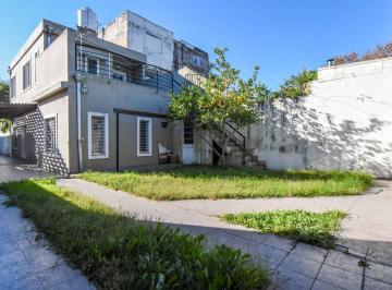 PH · 170m² · 4 Ambientes · 2 Cocheras · Venta PH 4 Amb con Quincho y Cochera Villa Urquiza