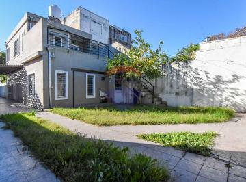 PH · 170m² · 4 Ambientes · 2 Cocheras · Venta PH 4 Amb con Quincho y Cochera Villa Urquiza