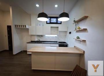 PH · 56m² · 2 Ambientes · PH en Venta - 1 Dormitorio 1 Baño - 77 m - Flores
