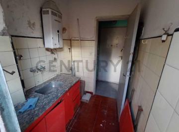 Departamento · 50m² · 1 Ambiente · Venta Monoambiente con Patio a Refaccionar Caballito