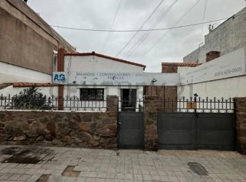 Oficina comercial · 200m² · 5 Ambientes · 8 Cocheras · Alquiler Comercial Todo Rubro