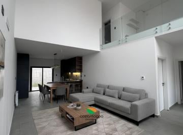 Casa · 150m² · 5 Ambientes · 2 Cocheras · Duplex en Venta de 3 Dorm. en Prados de Manantiales
