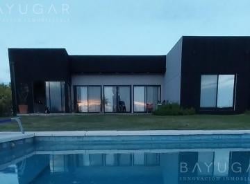 Casa · 160m² · 6 Ambientes · 2 Cocheras · Venta Casa - Barrio El Naudir / Escobar