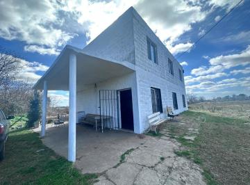 Campo · 192m² · 5 Ambientes · Campo 5 Ha con Casa 5 Amb Facil Acceso a Ruta Pavon
