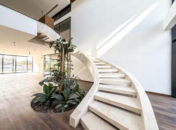 Casa · 450m² · 6 Ambientes · 3 Cocheras · Casa a La Venta, Frente Al Río, a Estrenar, con Amarra y Domótica en El Yacht