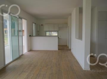 Casa · 150m² · 4 Ambientes · Oportunidad Casa en Venta en San Sebastian Area 13