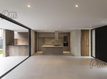 Casa · 152m² · 4 Ambientes · 2 Cocheras · Venta | Casa a Estrenar | B° Alto Terrada