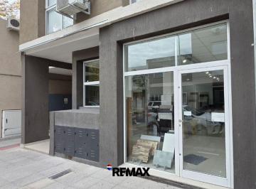 Local comercial · 60m² · 1 Cochera · Alquiler de Local Comercial + Cochera Terrada 132