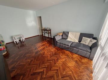 Departamento · 129m² · 4 Ambientes · 1 Cochera · Departamento de Tres Dorm. con Cochera en Venta