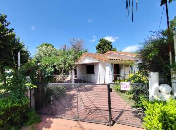 Casa · 98m² · 3 Ambientes · 2 Cocheras · Venta Casa de 3 Ambientes Paso del Rey Apto Credit