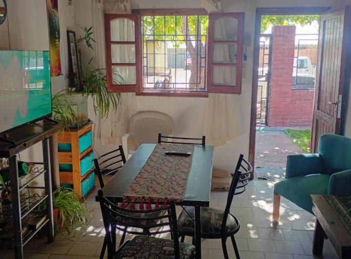 Casa · 70m² · 4 Ambientes · 1 Cochera