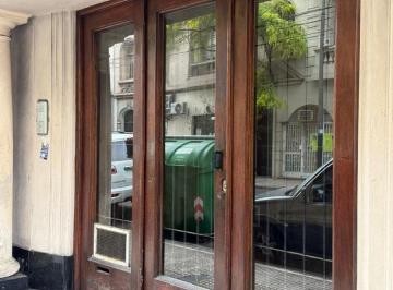 Departamento de 2 ambientes, Almagro · Precioso 2 Amb Al Frente con Balcon Corrido y Muy Bajas Expensas!