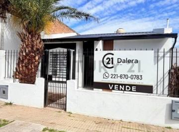 PH · 70m² · 4 Ambientes · PH de 2 Dorm. en Venta Tolosa