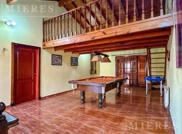 Casa · 280m² · 8 Ambientes · 3 Cocheras · Casa en Venta - Remedios de Escalada Al 300