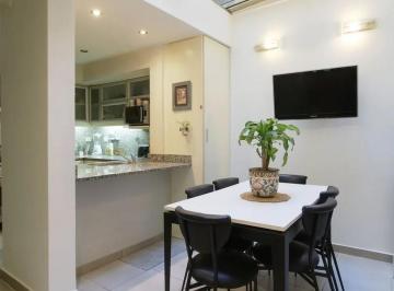 Casa · 189m² · 5 Ambientes · Excelente Ubicación, Terraza C/quincho, 4 Dorm