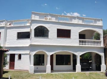 PH · 229m² · 8 Ambientes · Casa en Venta en Housing 4 Dorm Barrio Arguello