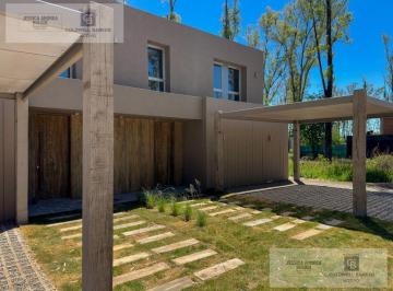 Casa · 185m² · 3 Dormitorios · Venta Duplex Nuevo Malagueño 3 Dorm